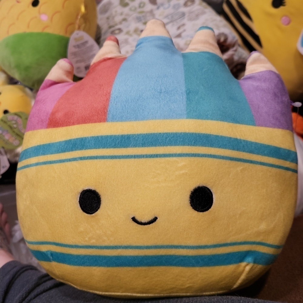 Cade Crayons Box Squishmallow 8” Back to School